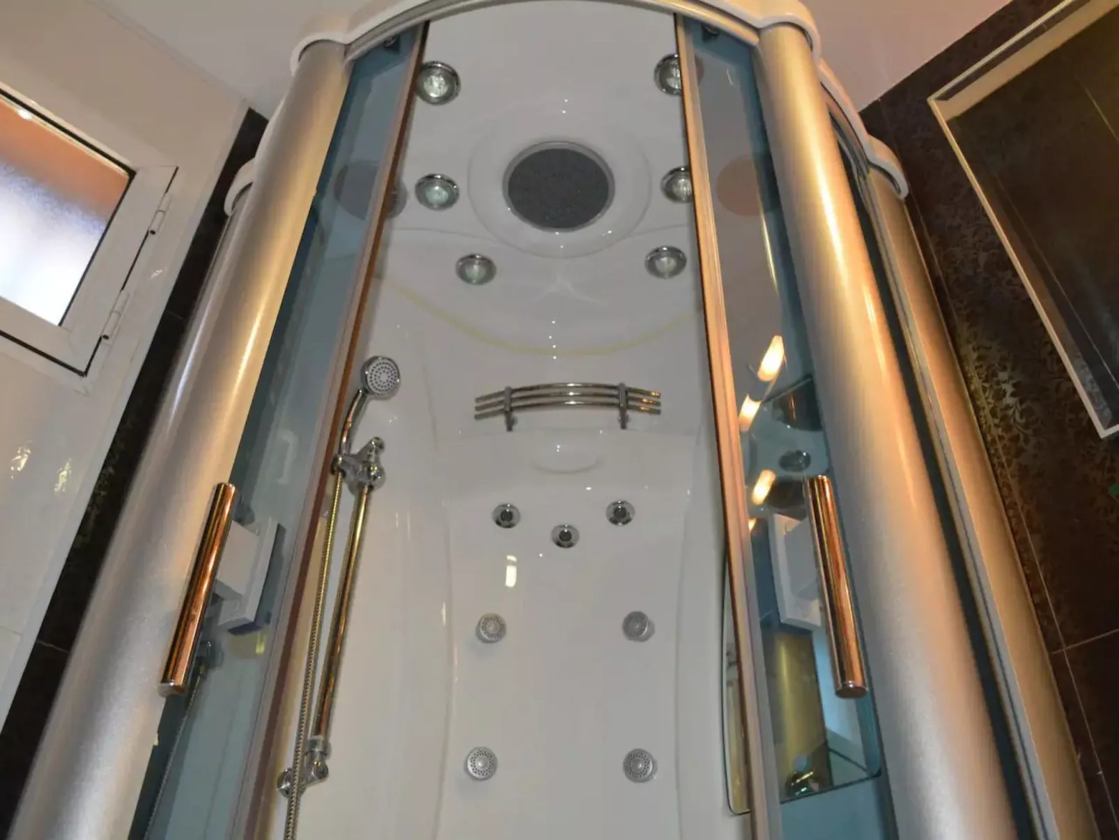 Helles Haus mit Aussicht und privatem Pool - Image-tags.info