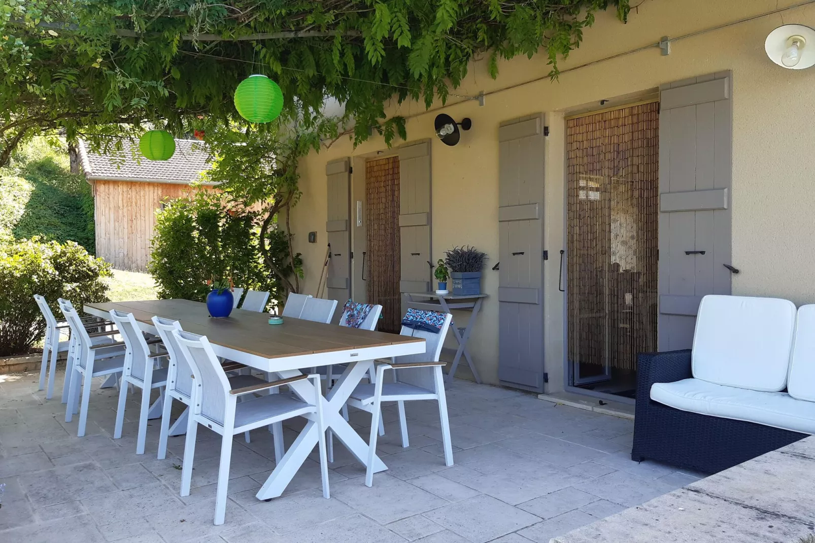 Le Chiquedou-Terrace balcony