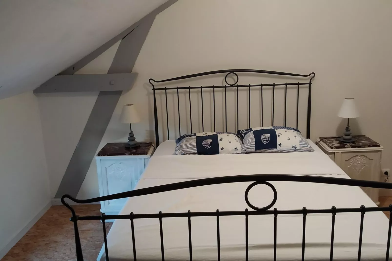 Le Chiquedou-Bedroom