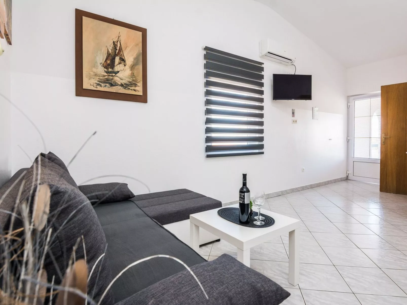 Apartment Skundric 5 - Image-tags.info