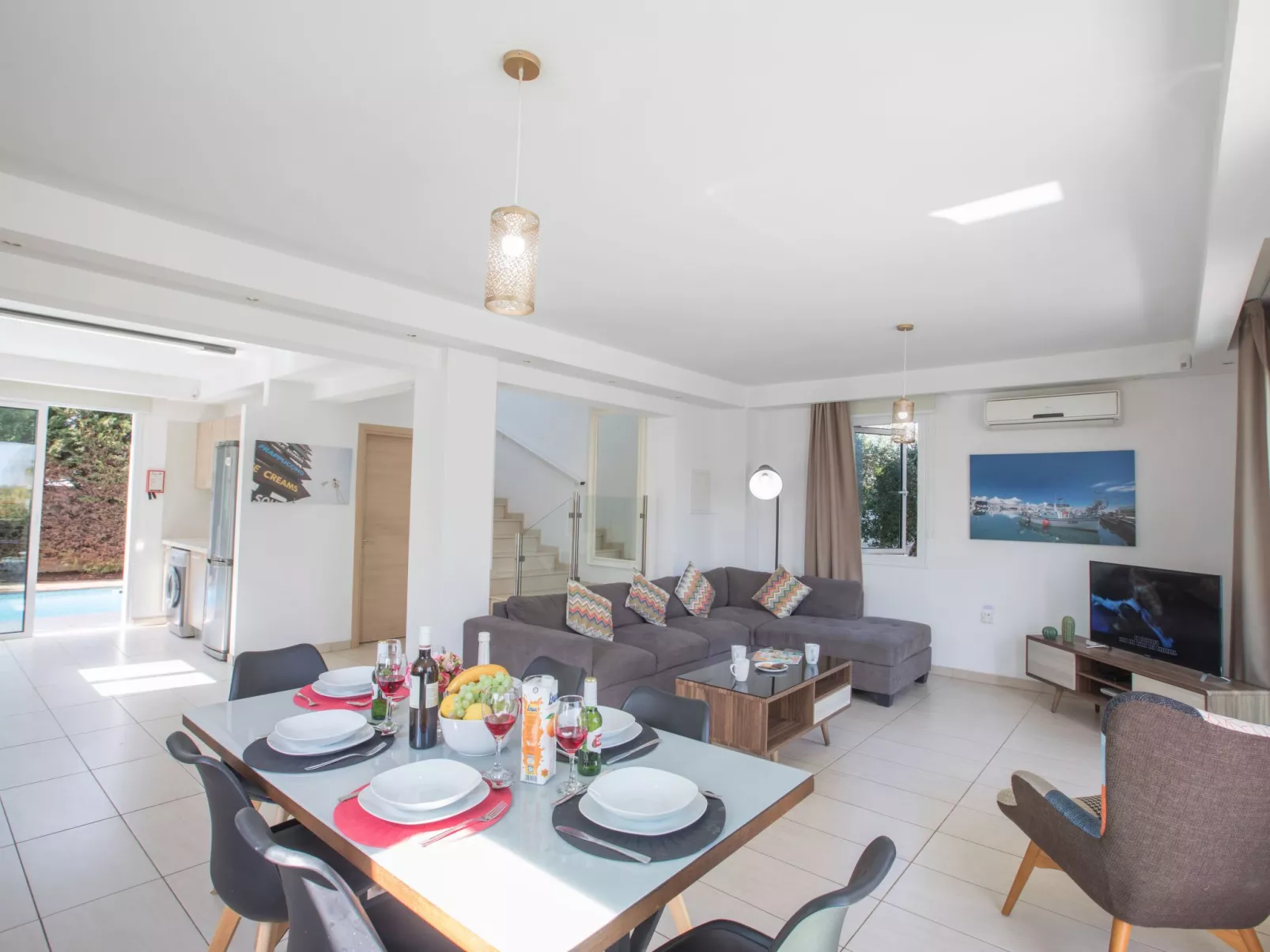 3-Bett-Villa mit privatem Pool in einer bewachten Anlage - Image-tags.info