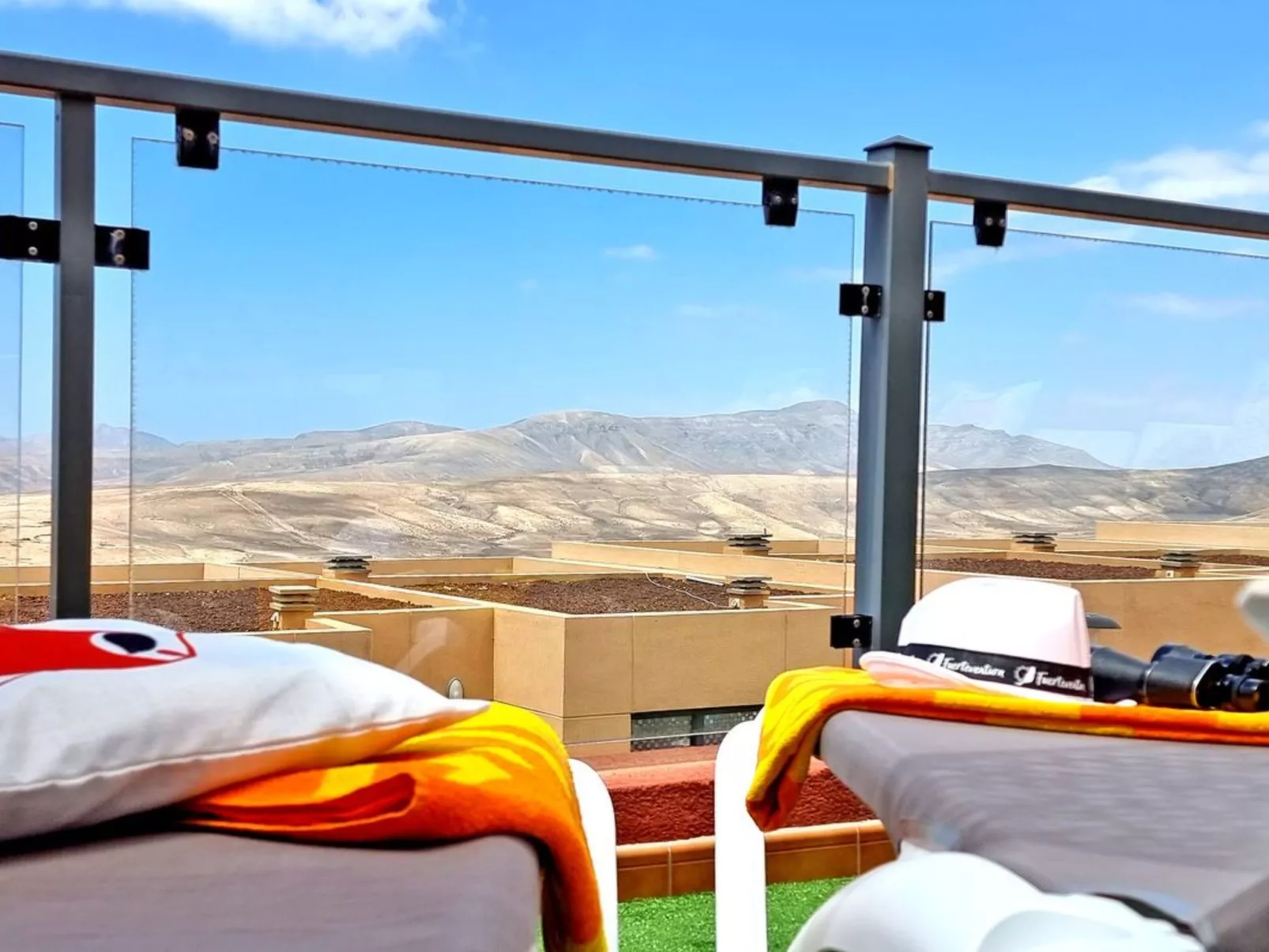 In Castillo Caleta De Fuste mit Großer Terrasse und Panoramablick - Image-tags.info