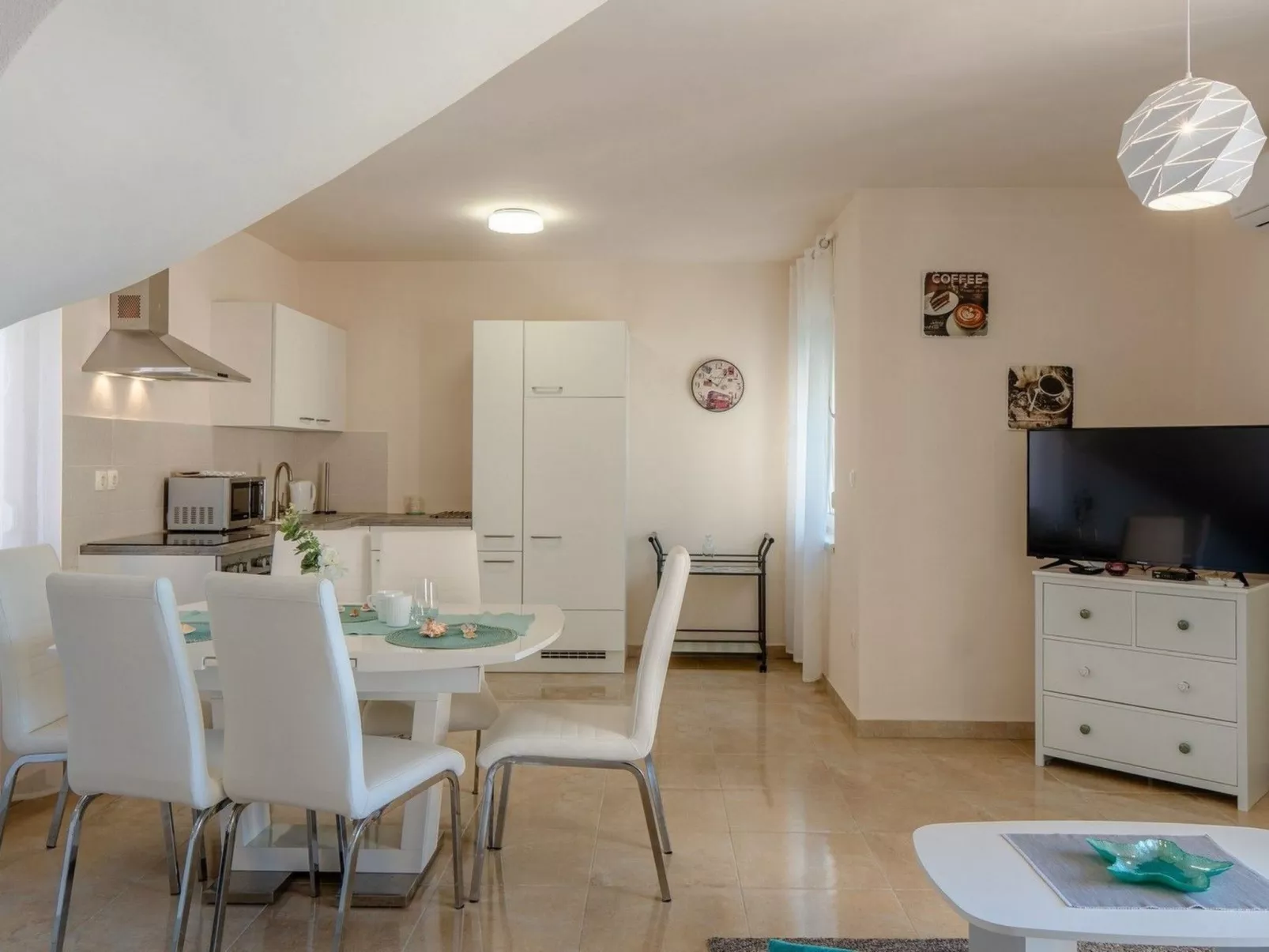 Apartment Sum mora 1 - Image-tags.info