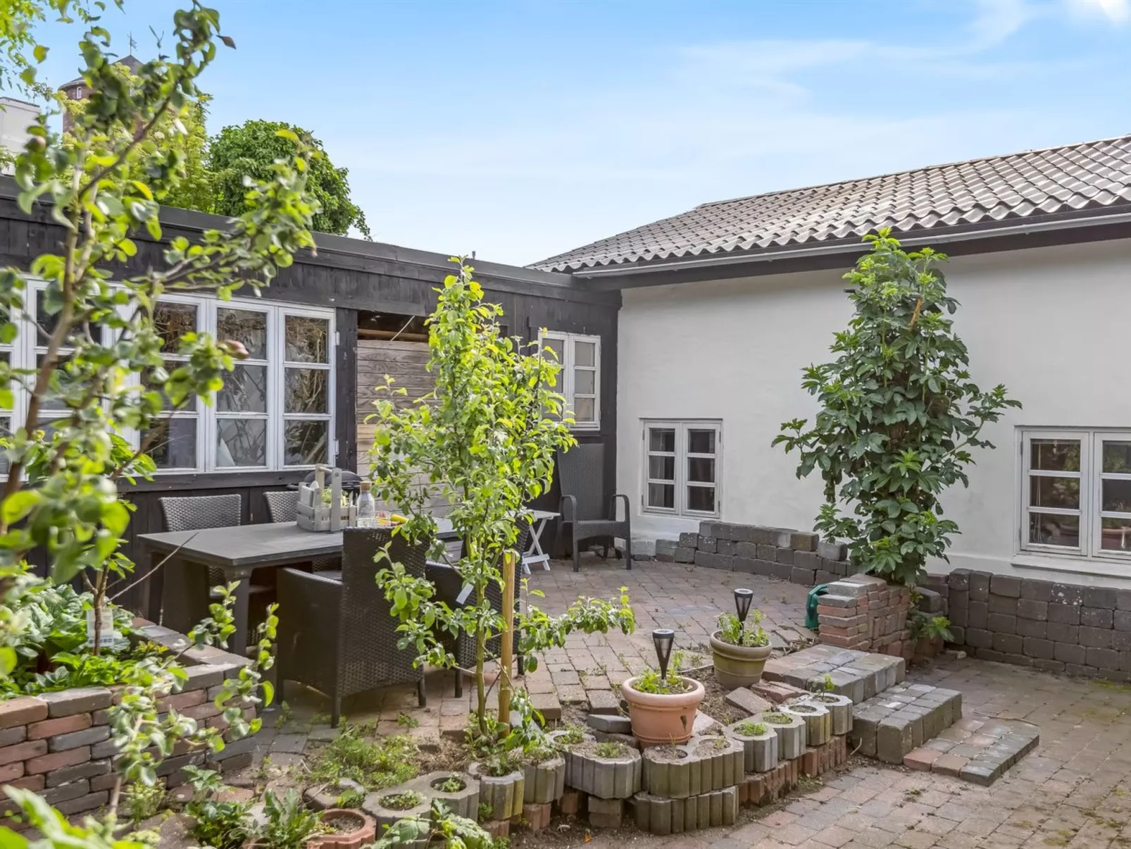 "Jouni" - 18km from the sea - Outside