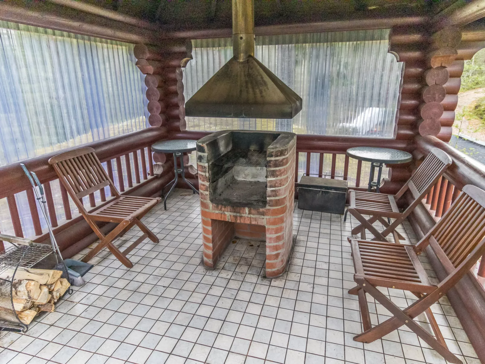 Villa huvikalliola - Drinnen