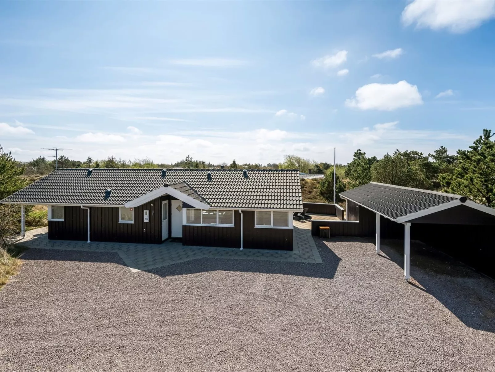 "Arine" - 700m to the fjord - Outside