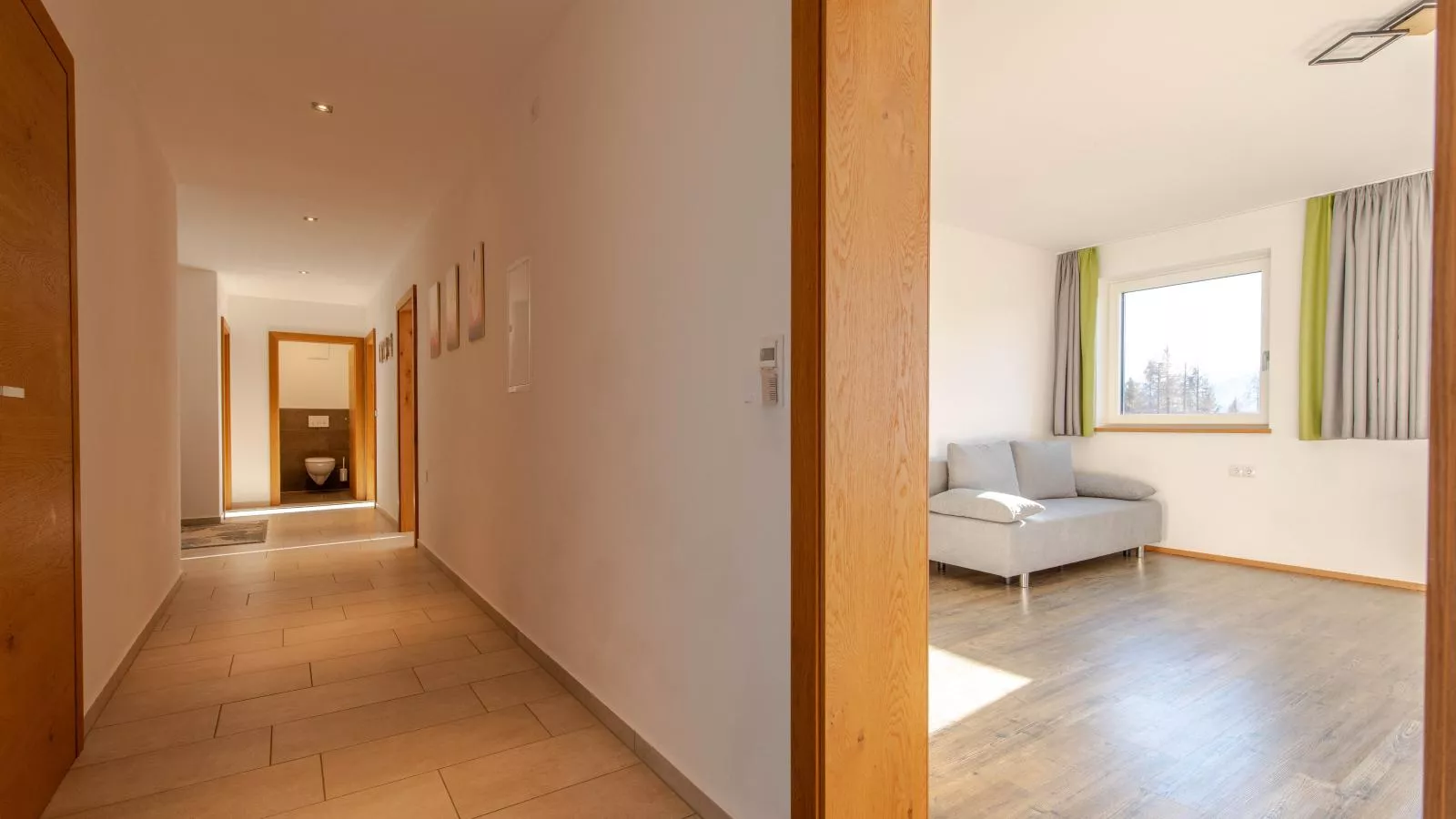 Mountain Apartment - Flur