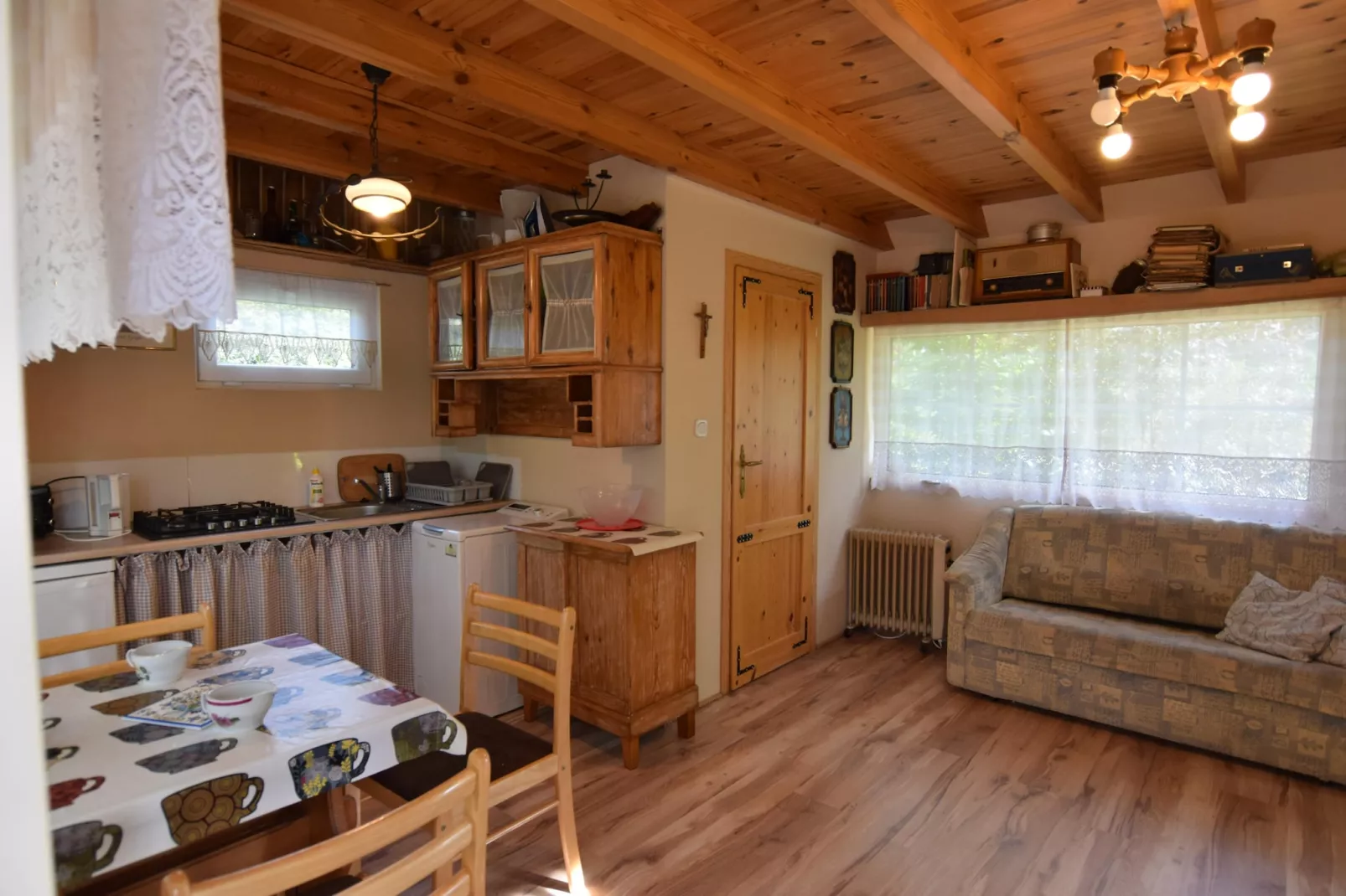 Domki wakacyjne MACIEJKA we Frydrychowie-Salon