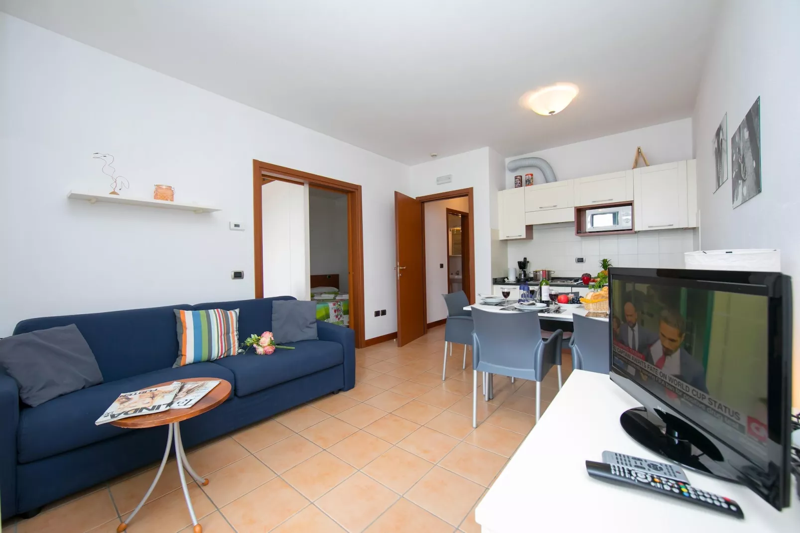 RESIDENCE PORTO LETIZIA - PALACE-1ROOM APT 4 PAX LAKE VIEW PLUS 8205 - P1LP4 - Living room