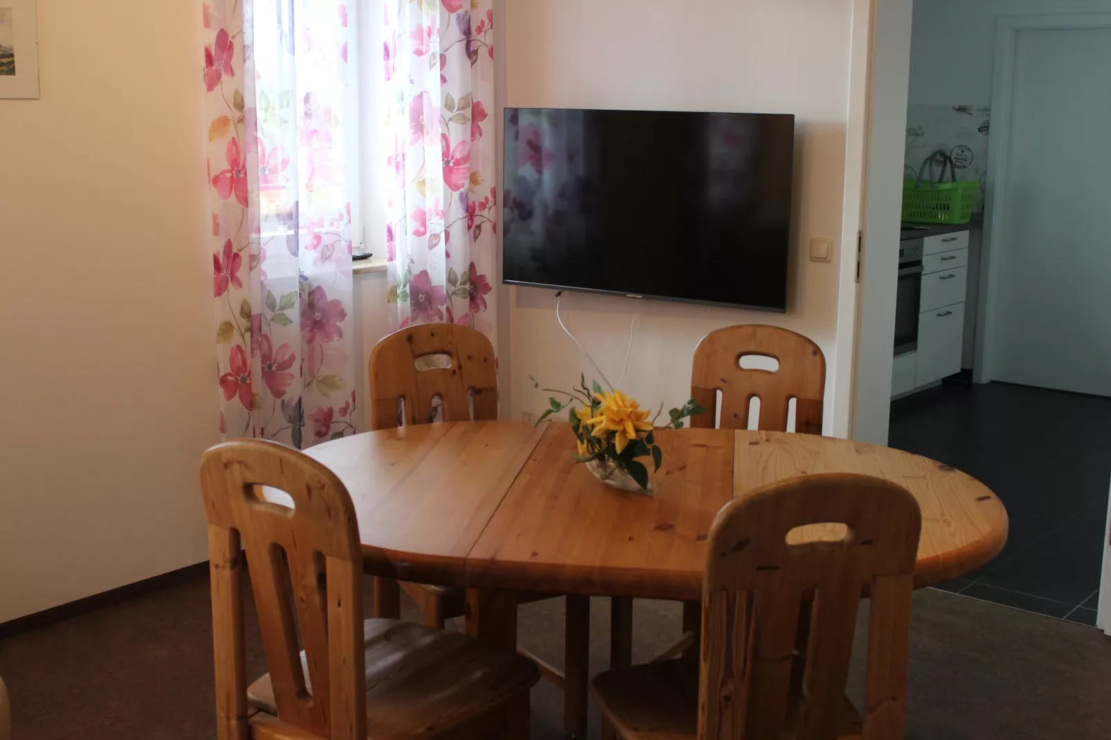 Baerenstein-Dining room