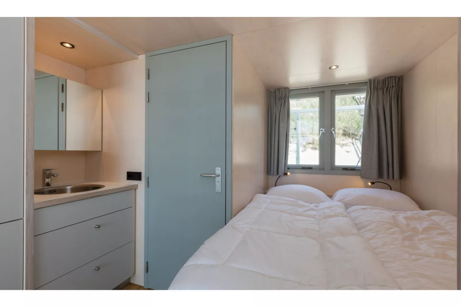 Slaapstrandhuisje - Strand dishoek 68  Dishoek-Bedroom