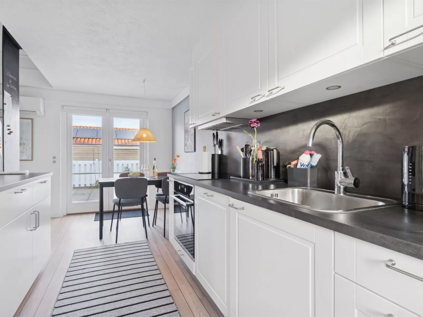 "Majvi" - 300m from the sea-Drinnen