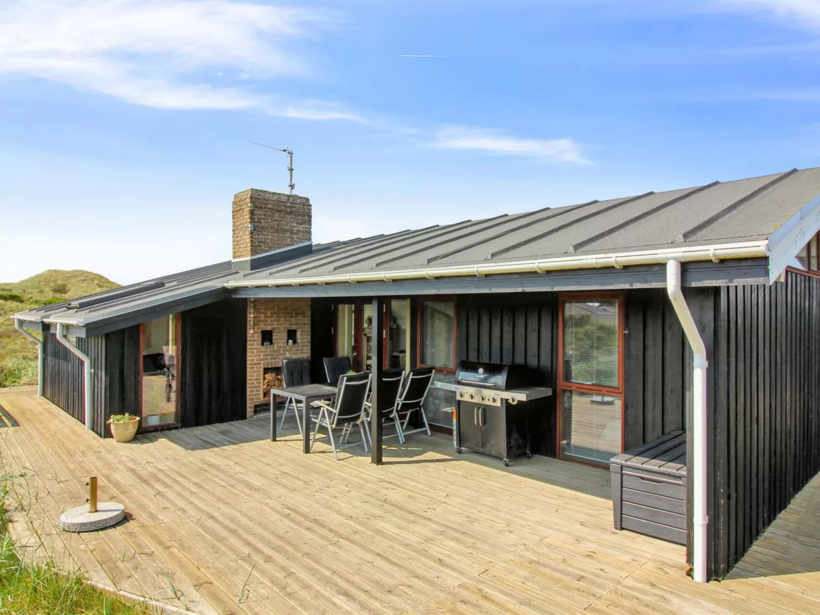 "Essie" - 250m from the sea - Draußen