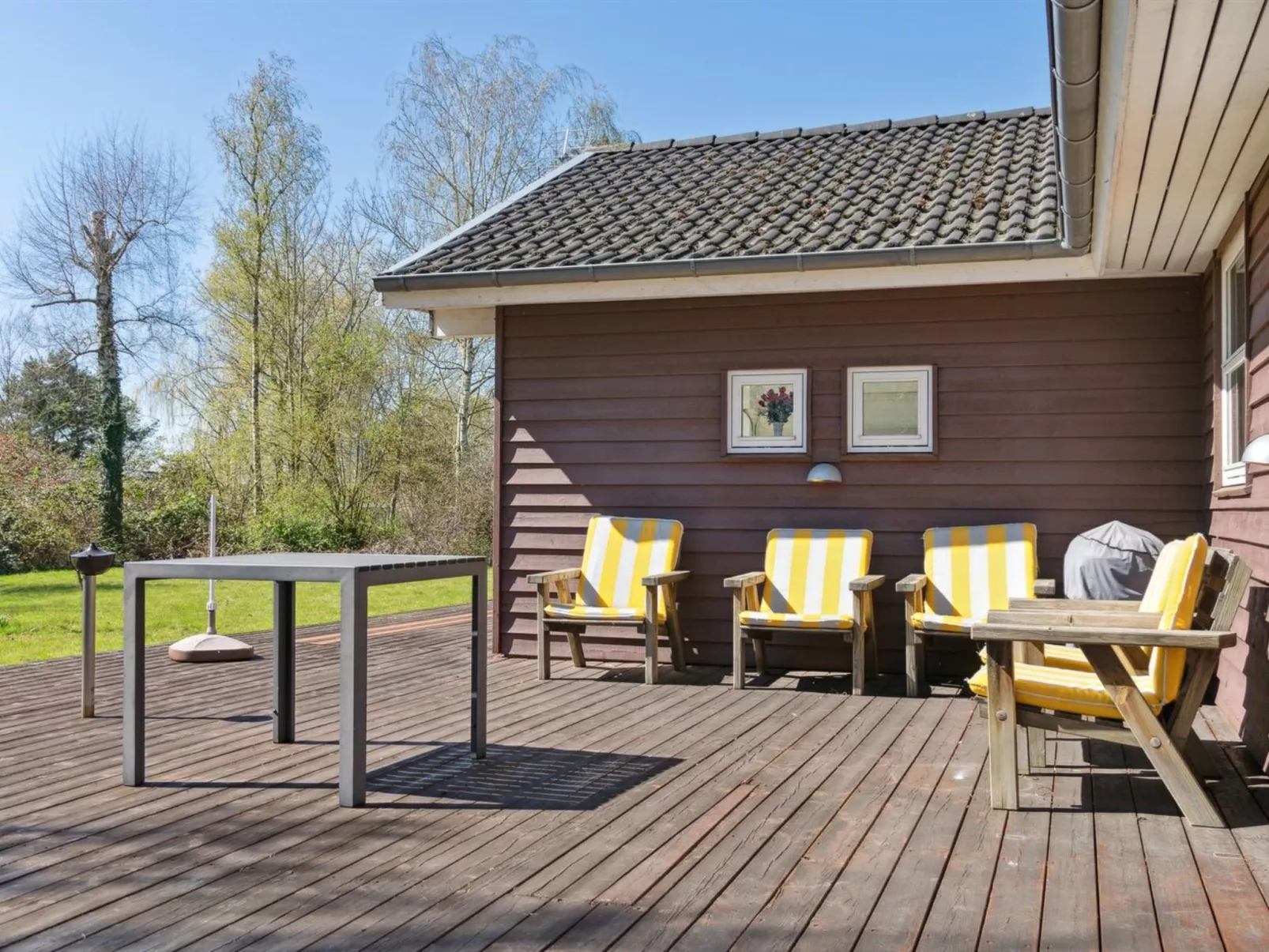 "Lauren" - 200m to the fjord-Draußen