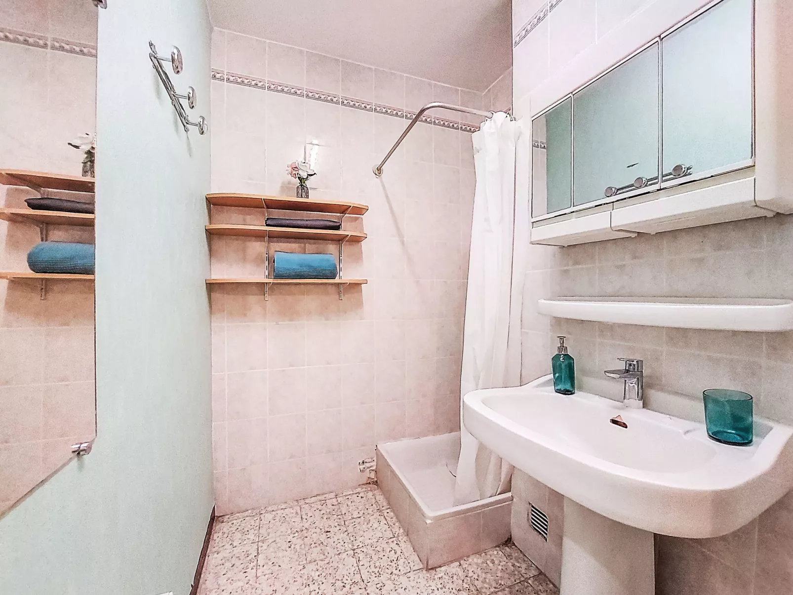 Le Plein Sud II-Inside