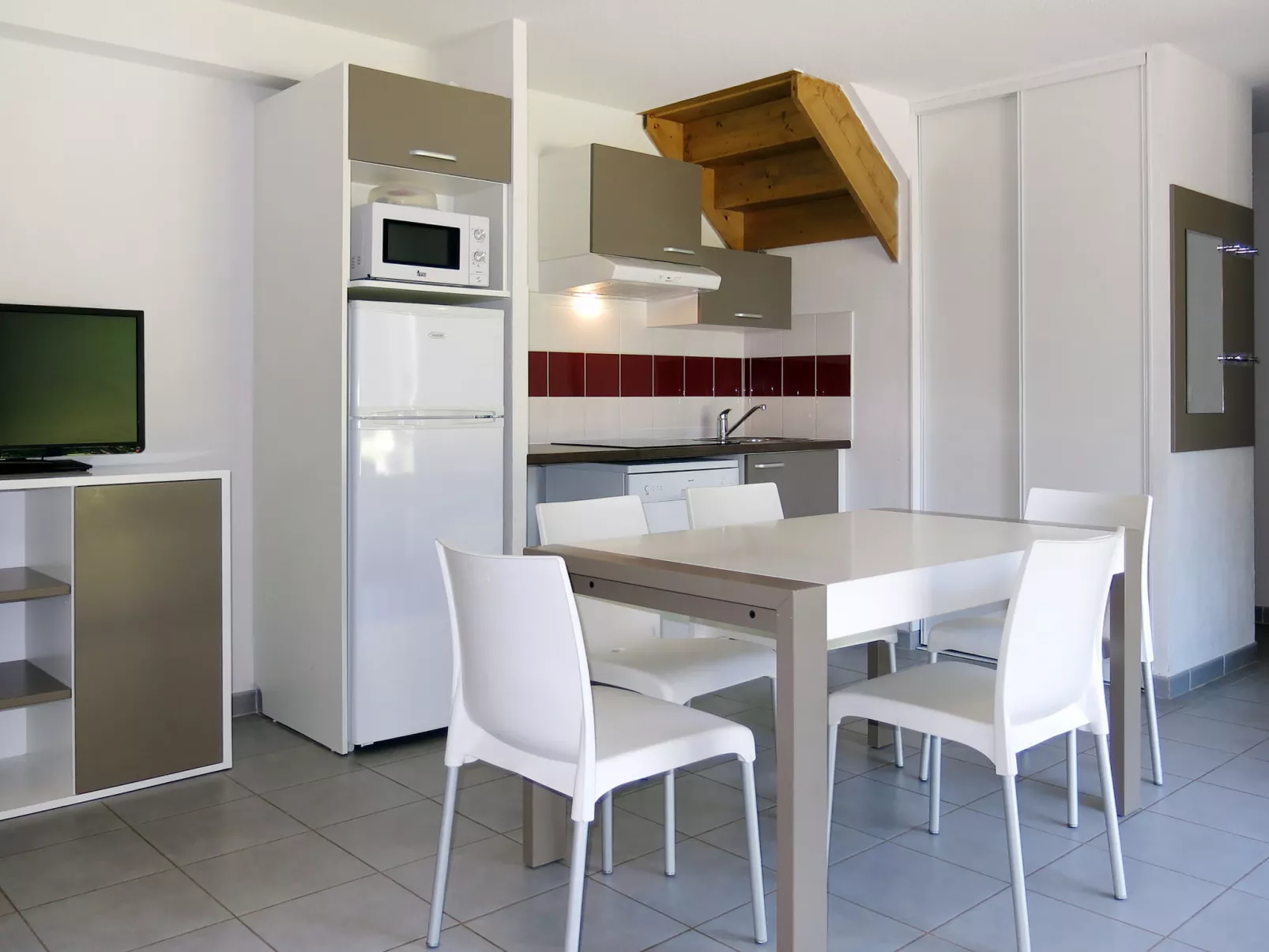 Le Domaine de la Corniche-Drinnen