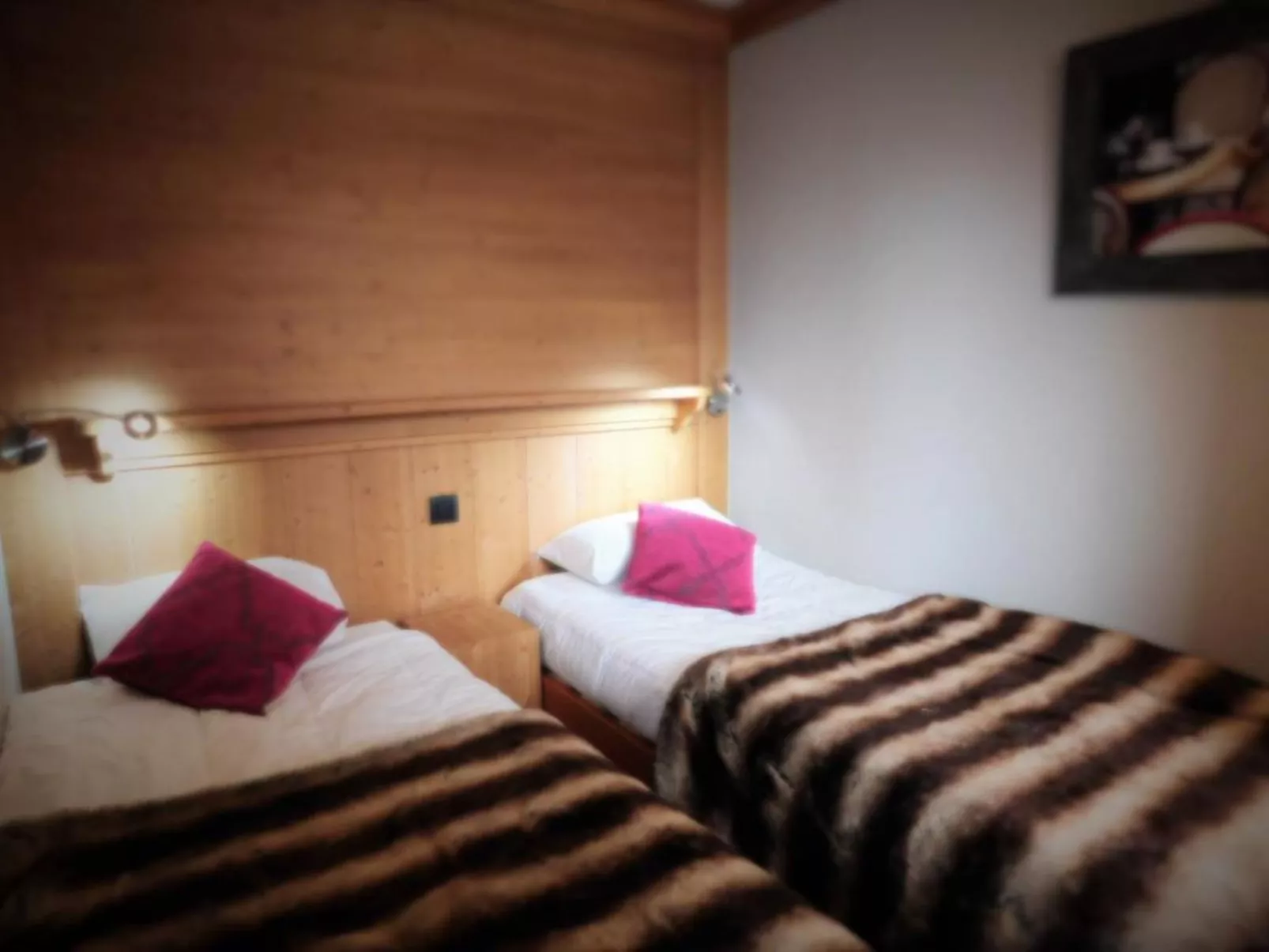 Village Montana - Inside