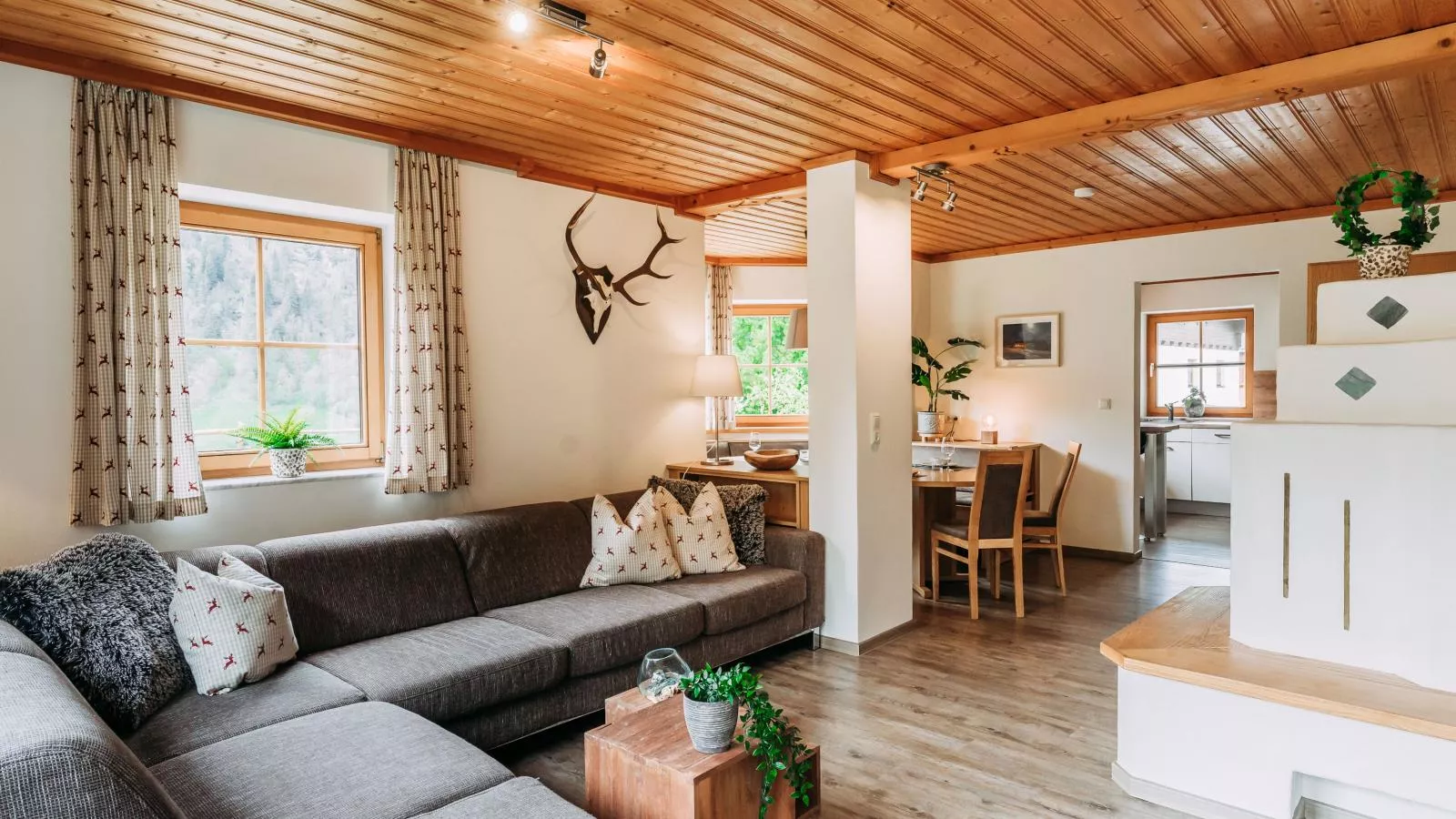 Barney M-Living room