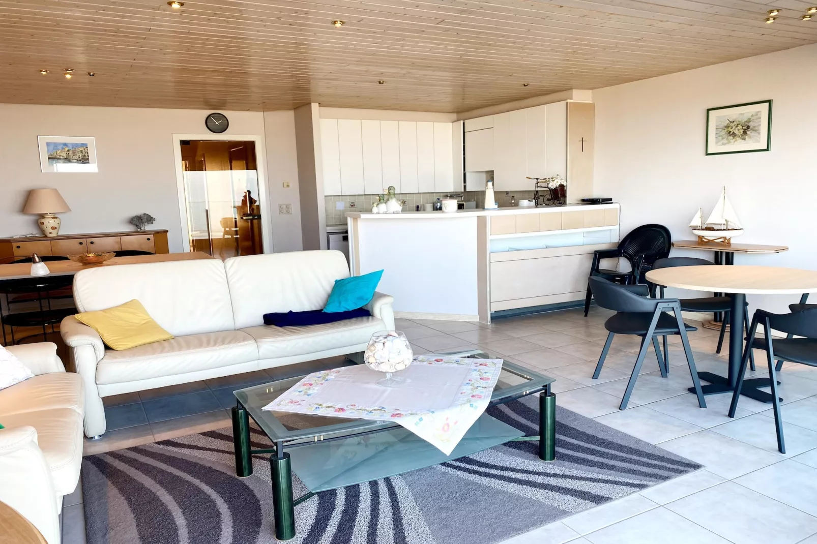 DE BRANDING 601-Salon