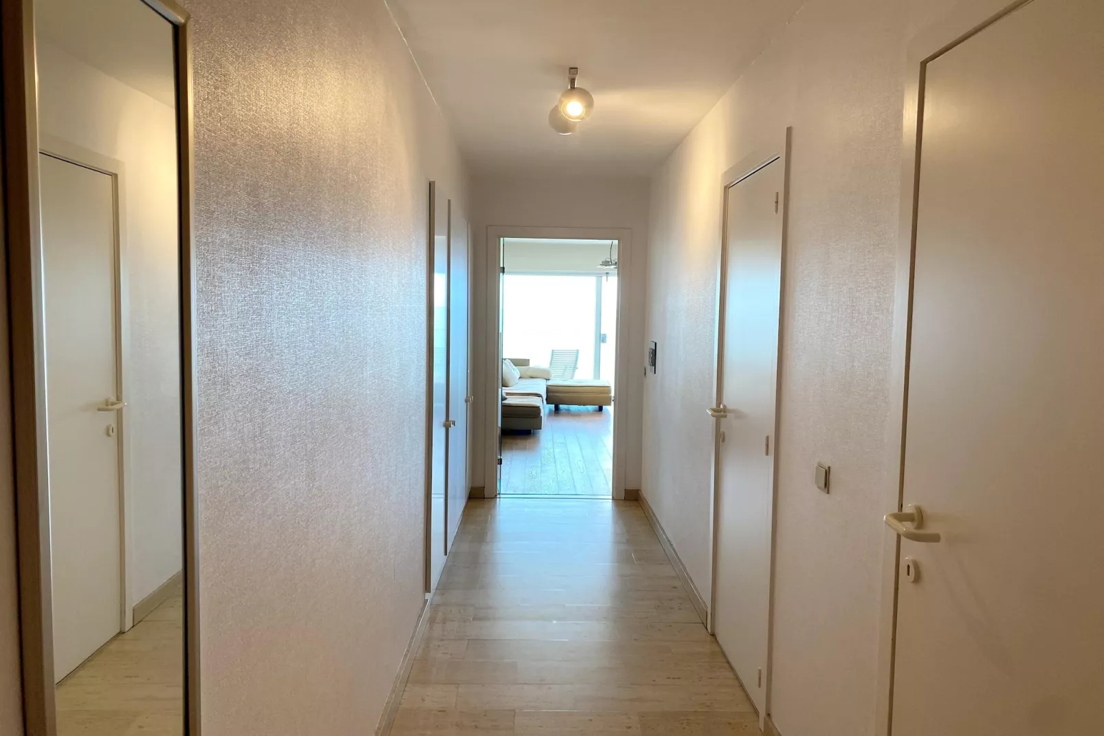 SUNFLOWER 0705GAR-Landing