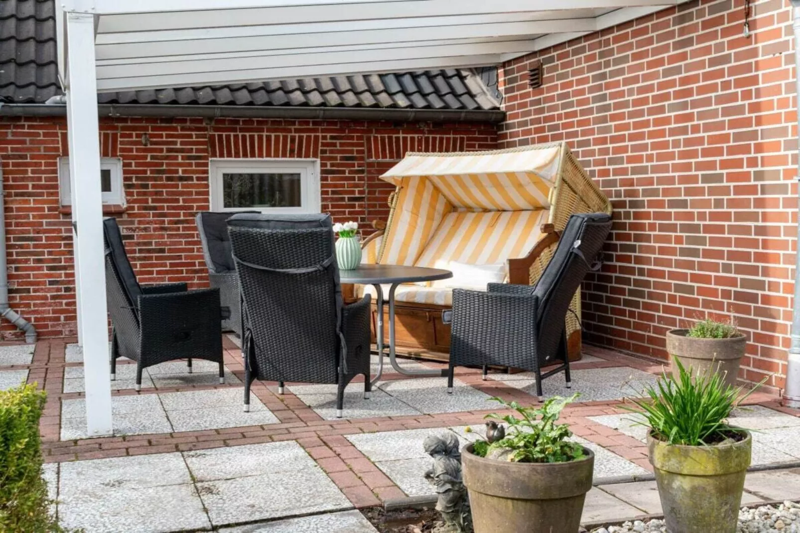 490896-Terrace balcony