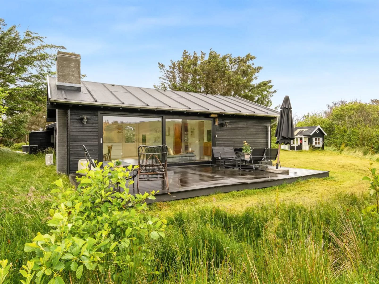 "Mintha" - 400m from the sea-Draußen