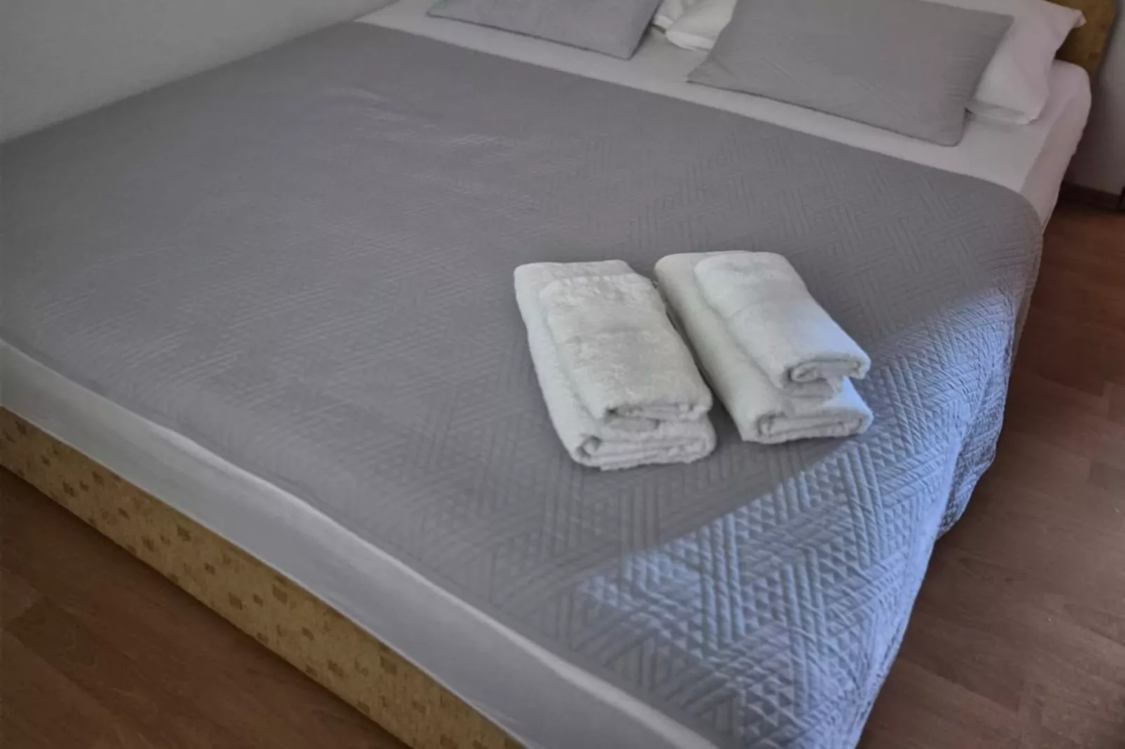 Villa Stella - Two Bedroom Apartment with Balcony and Sea View (Marilena)-Schlafzimmer