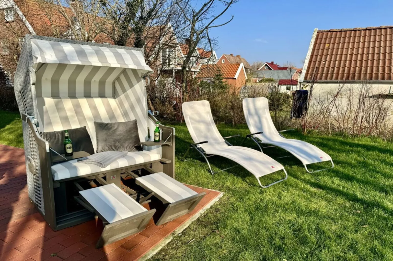 464644-Terrasse/Balkon