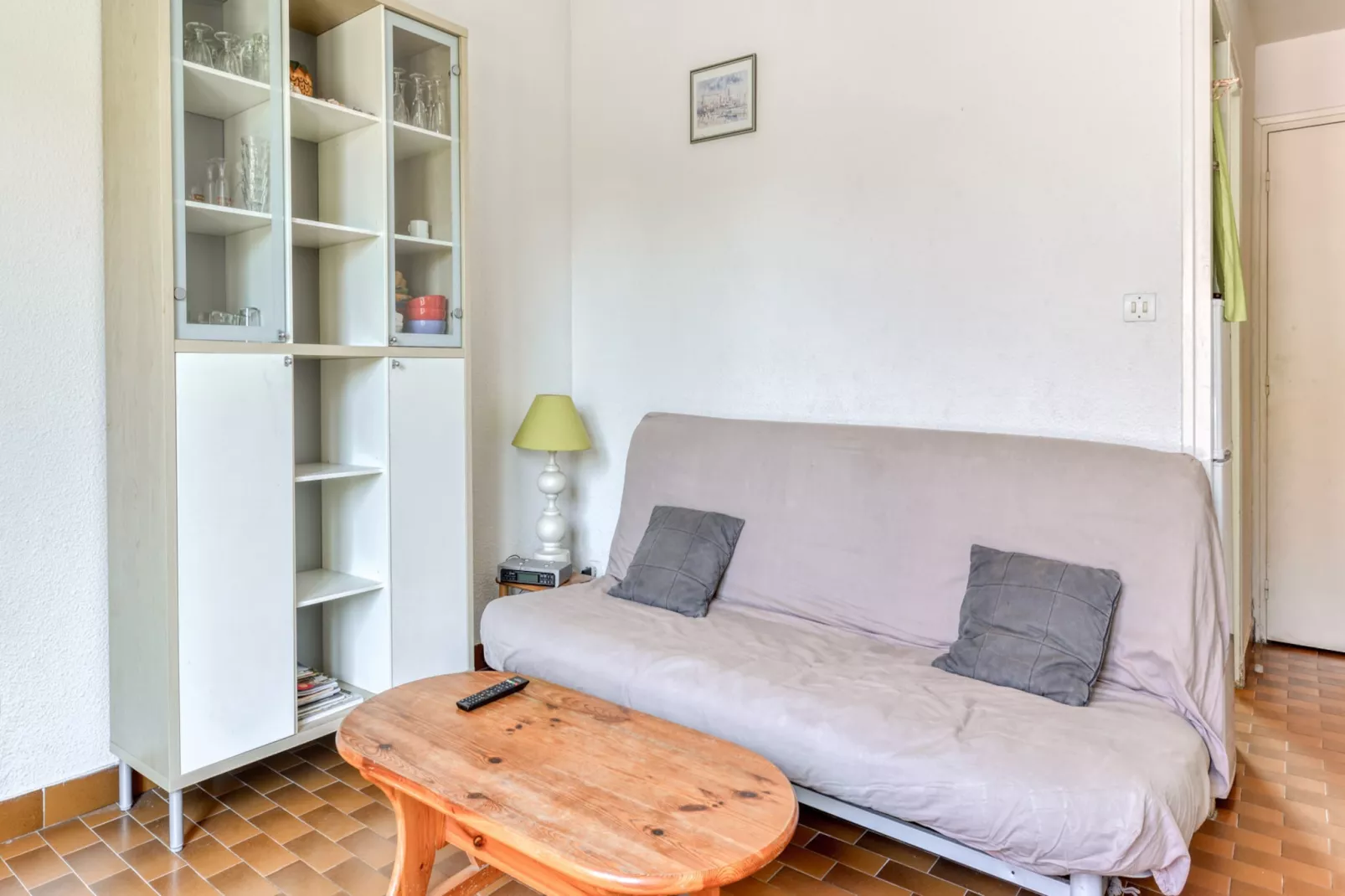 Port La Roquille N°98 - 2P6C-Salon