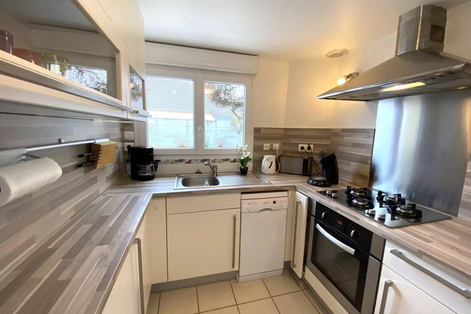 Maison de vacances 200 m mer St Pair sur Mer-Kitchen