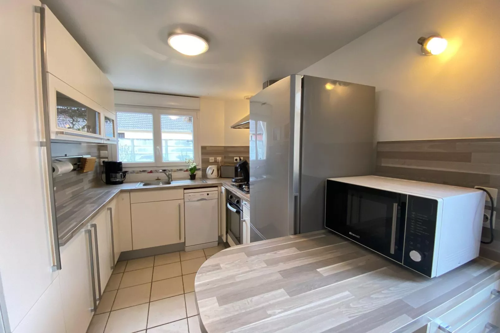Maison de vacances 200 m mer St Pair sur Mer-Kitchen