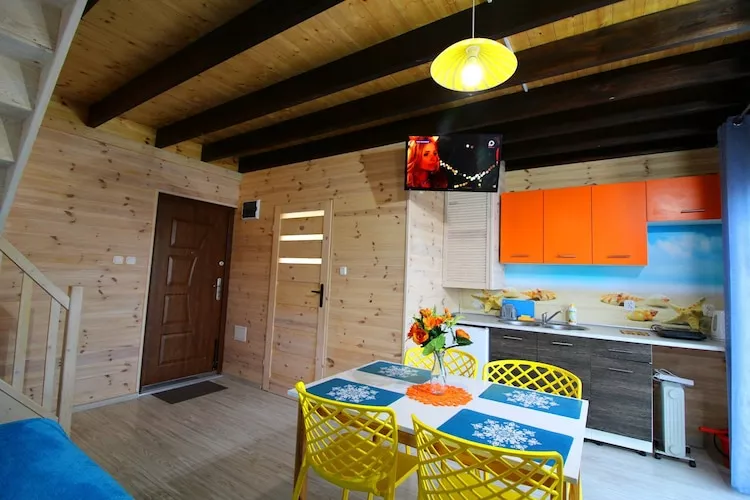 Piętrowe domki wakacyjne z 1 sypialnią w Rewalu-Salon