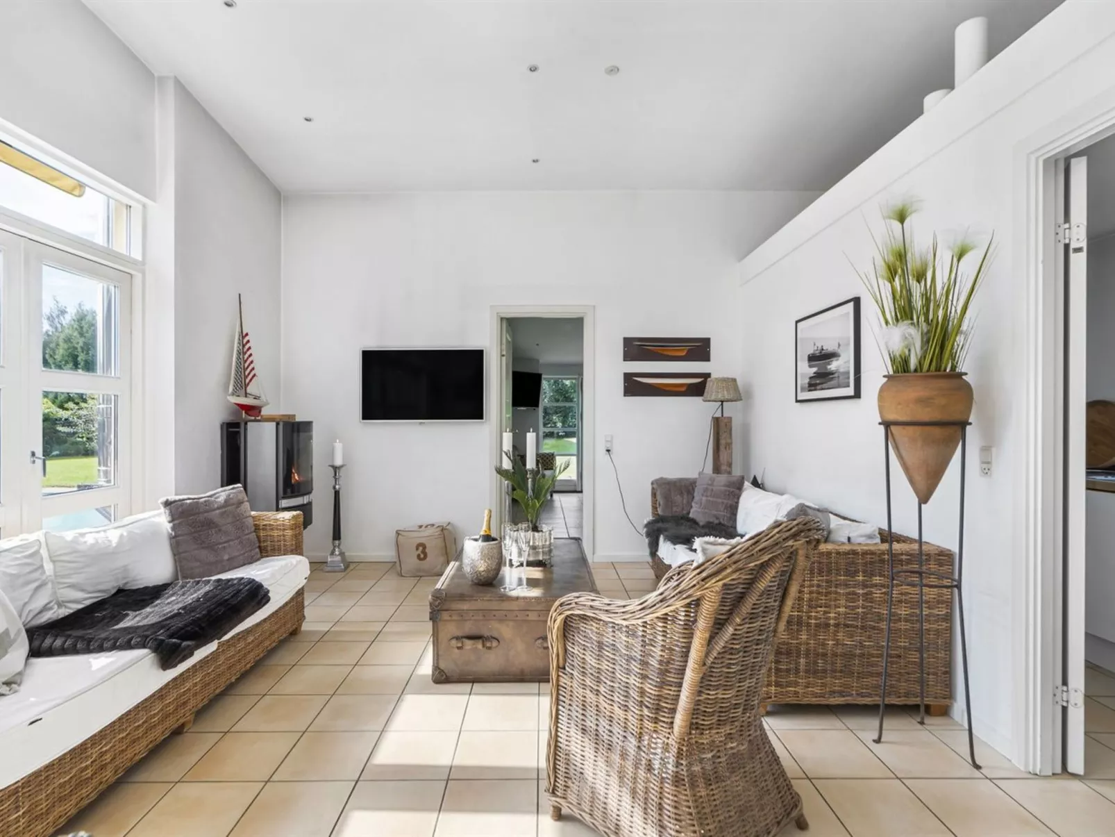 "Mads" - 1.2km from the sea - Inside