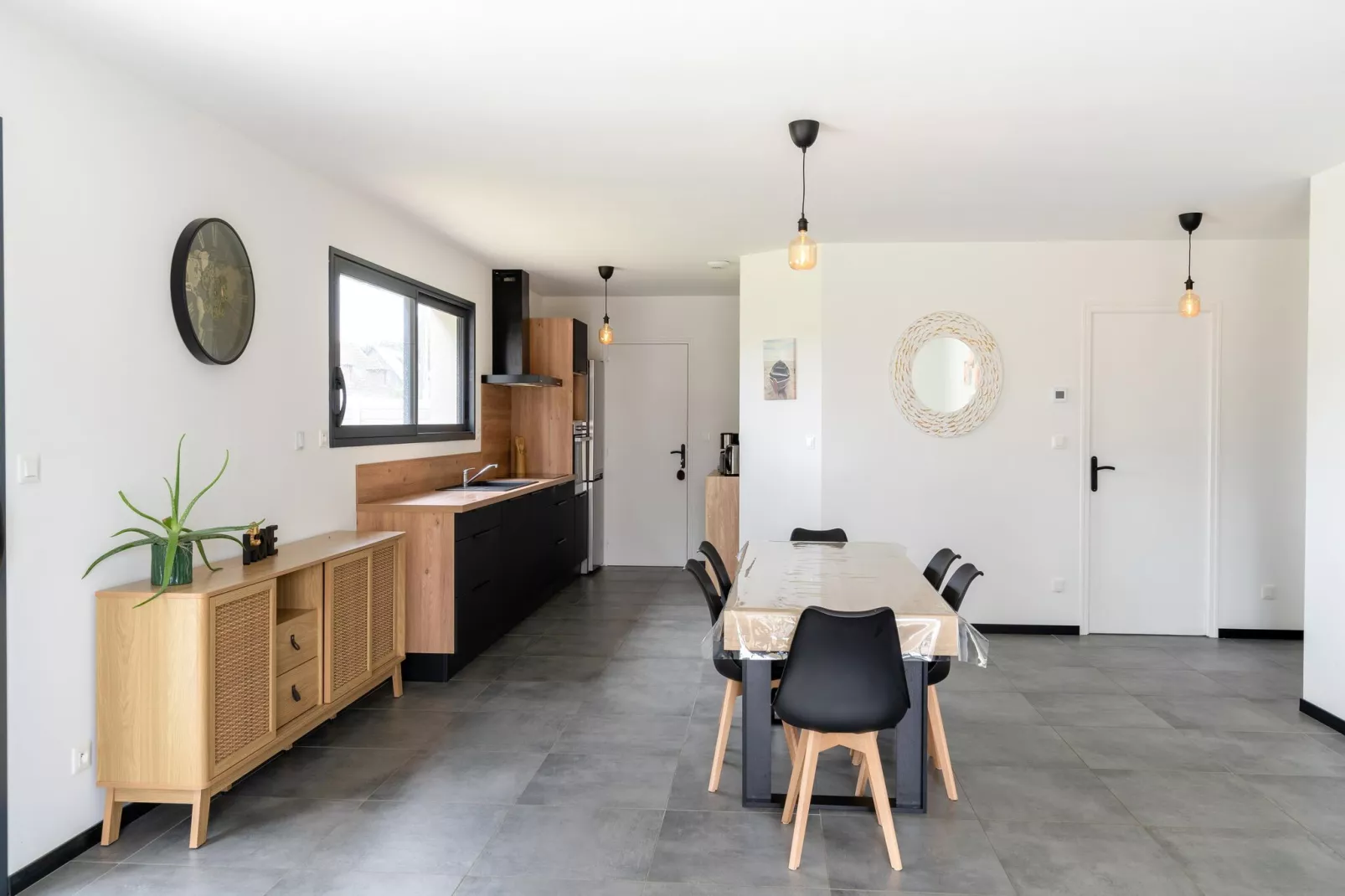 Maison près de la Plage Normande-Esszimmer