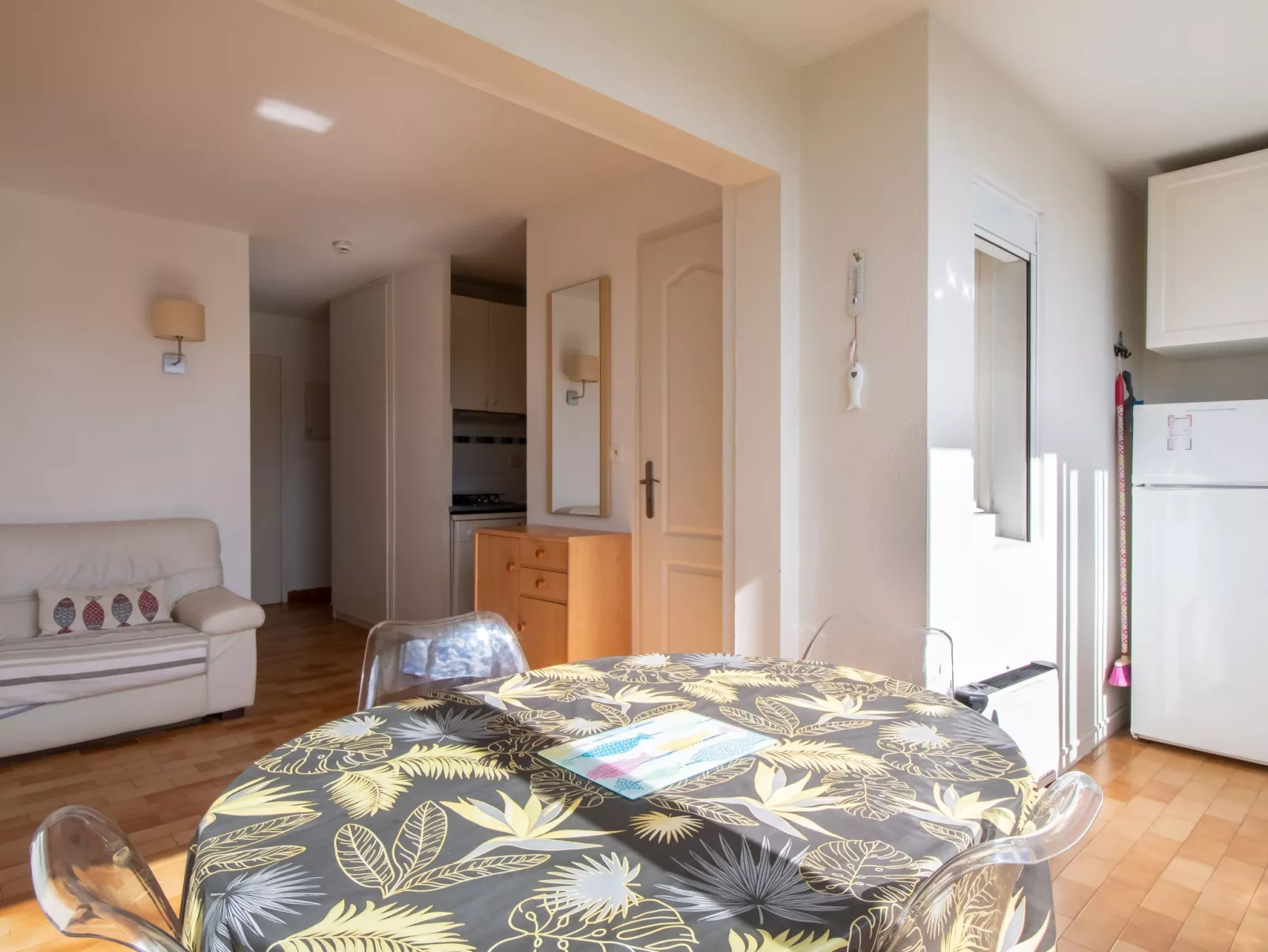 Les Maldives E-Drinnen