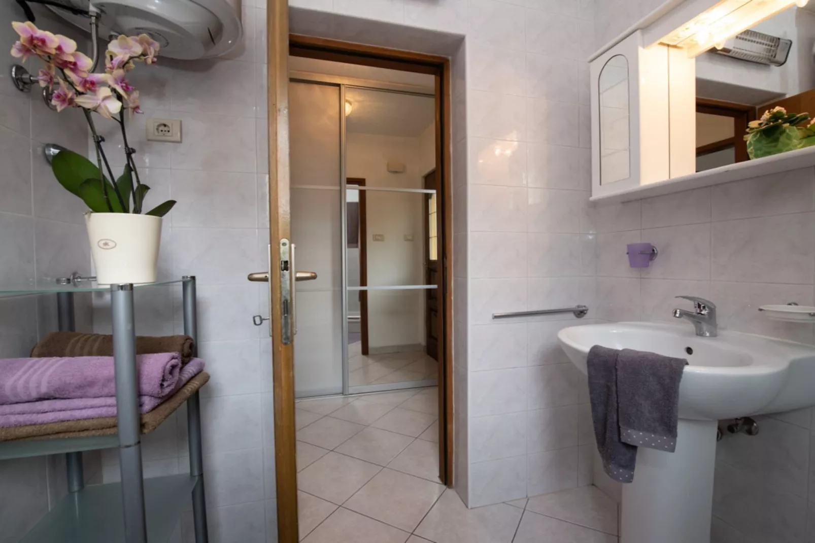Apartments Mirjana IKA - Studio Apartment With Balcony  (A1) - Salle de bain
