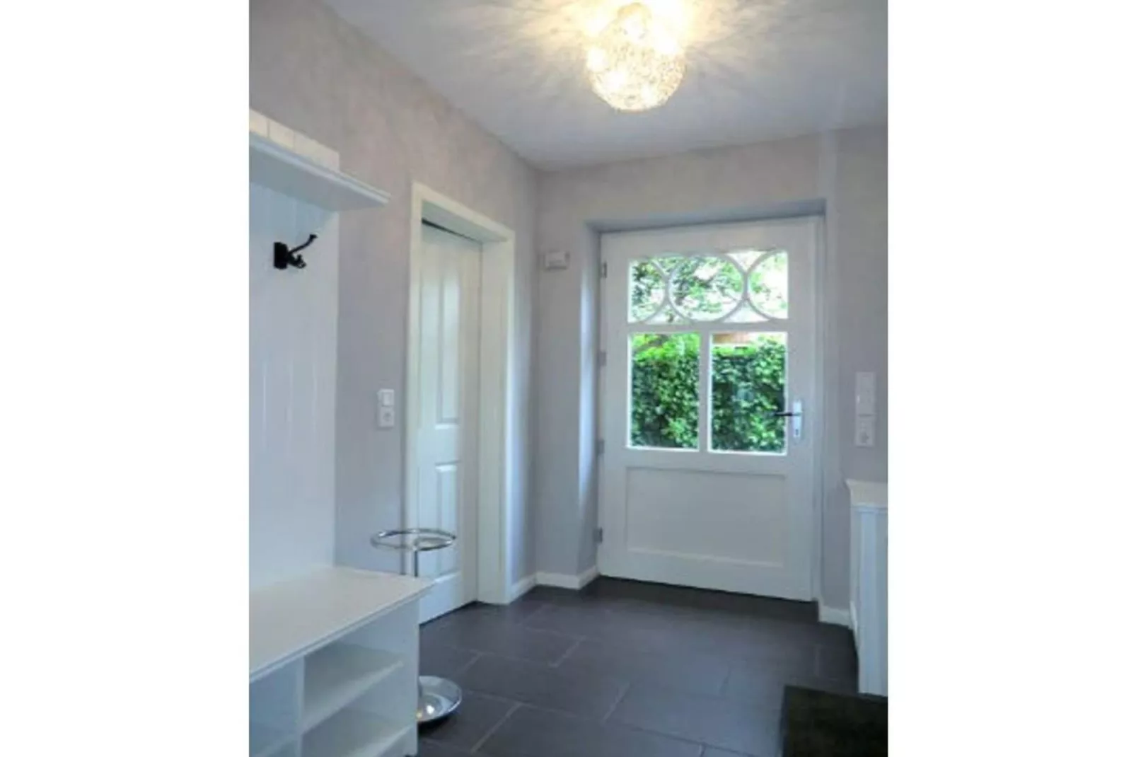 130468-Hall & reception