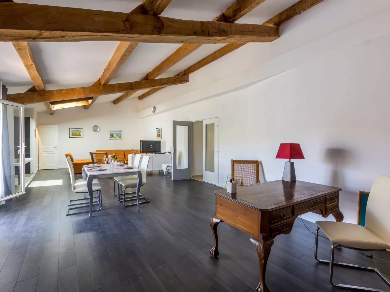 Zwischen Meer, Seen und Bergen-Inside