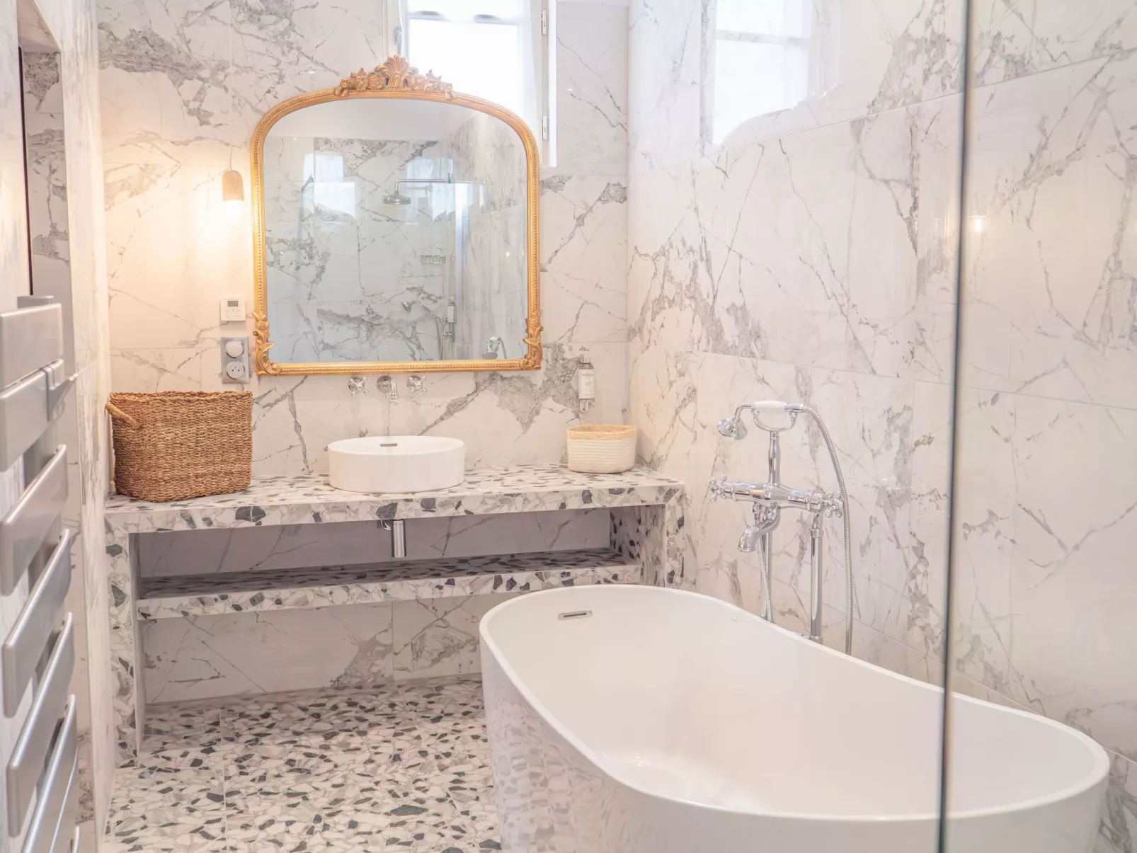 Chez Nerthe, 5-Sterne-Haus mit privatem Jacuzzi-Drinnen