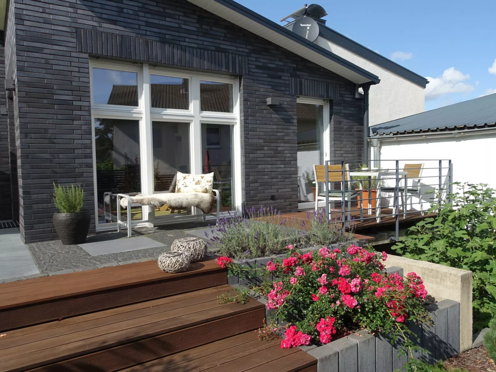 EifeLeben mit wunderschönem Garten-Outside