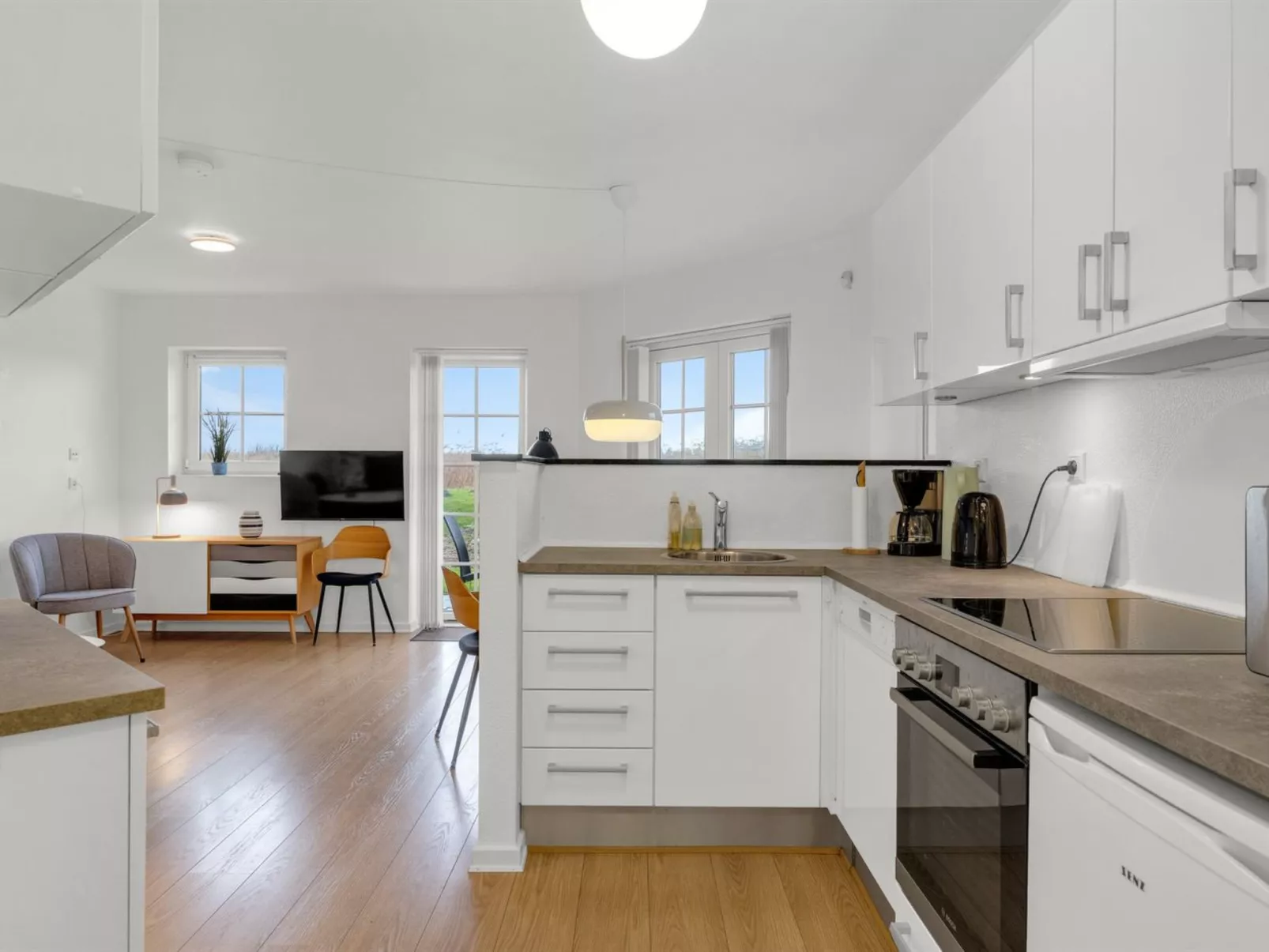 "Babo" - 250m from the sea-Drinnen