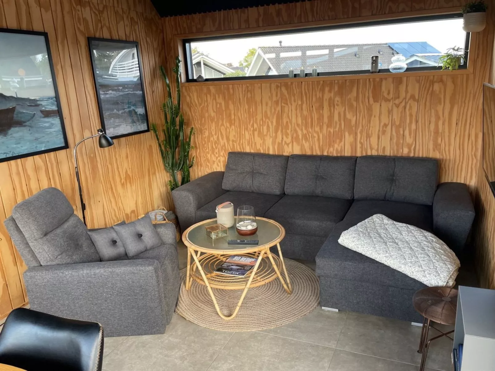 "Greta" - 125m from the sea-Drinnen