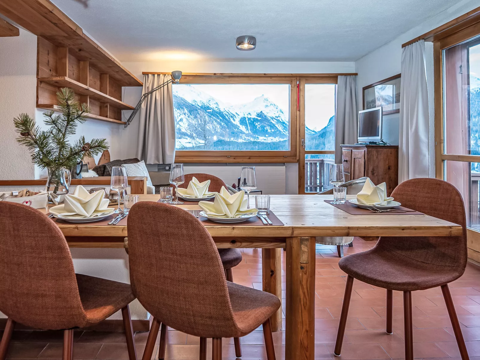 Chesa La Drosa AB-Dedans