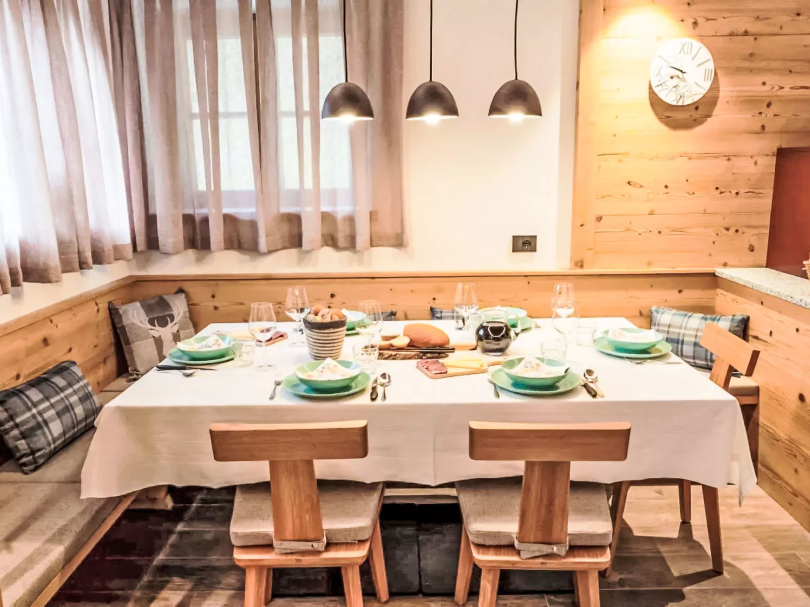 La Granda e la Piciola-Inside