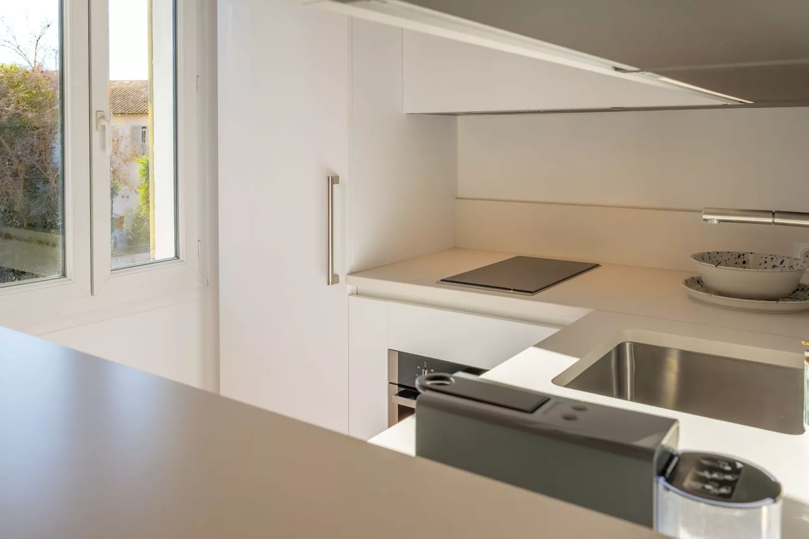 AW-32-LOUIS-BLANC-Untagged