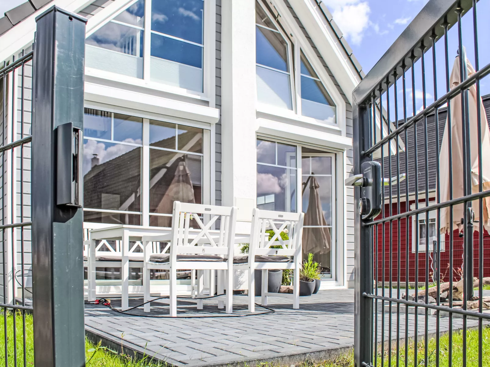 Ferienhaus am Wasser-Draußen