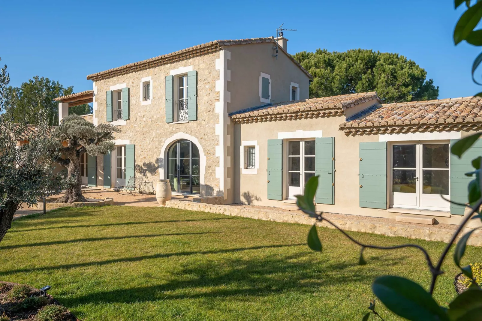 Villa Lou Pantaï  Élégance et Confort au Cœur de Saint-Rémy-de-Provence-Außenbereich Sommer