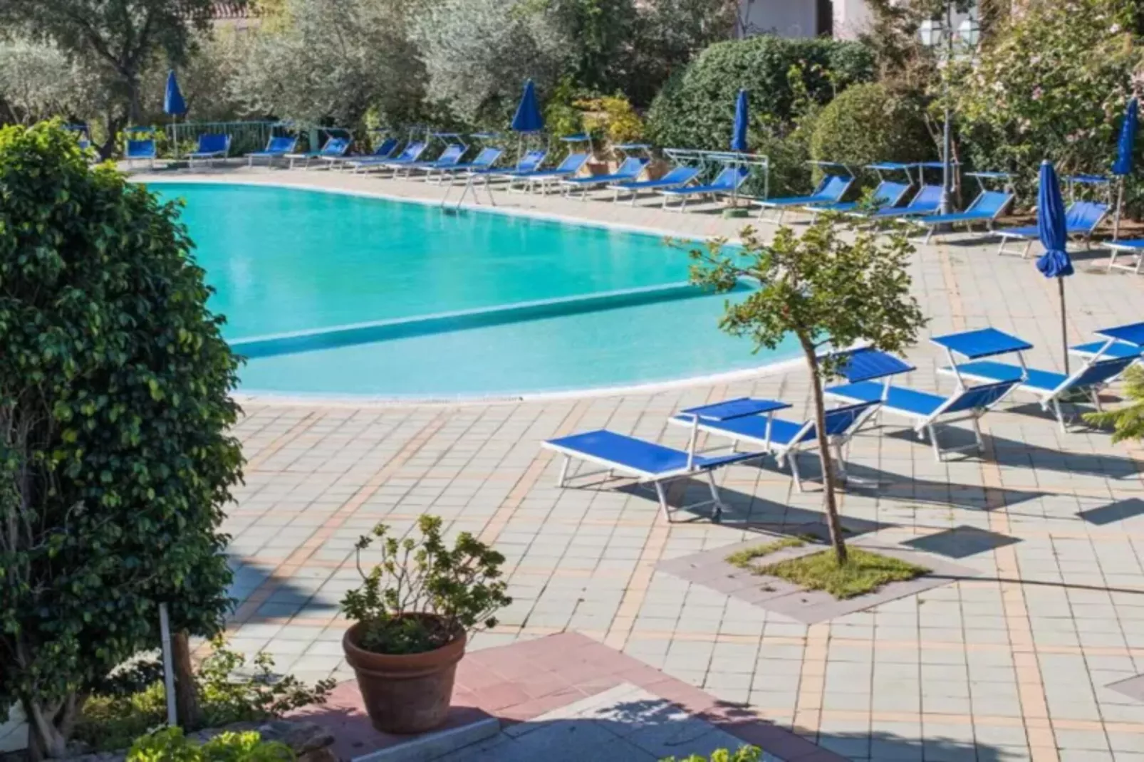 Residence Club Gli Ontani APARTMENT 1 BEDROOM - 4 PAX B4-Schwimmbad
