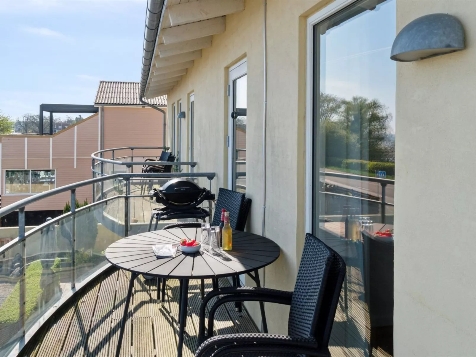 "Juna" - 50m from the sea-Draußen