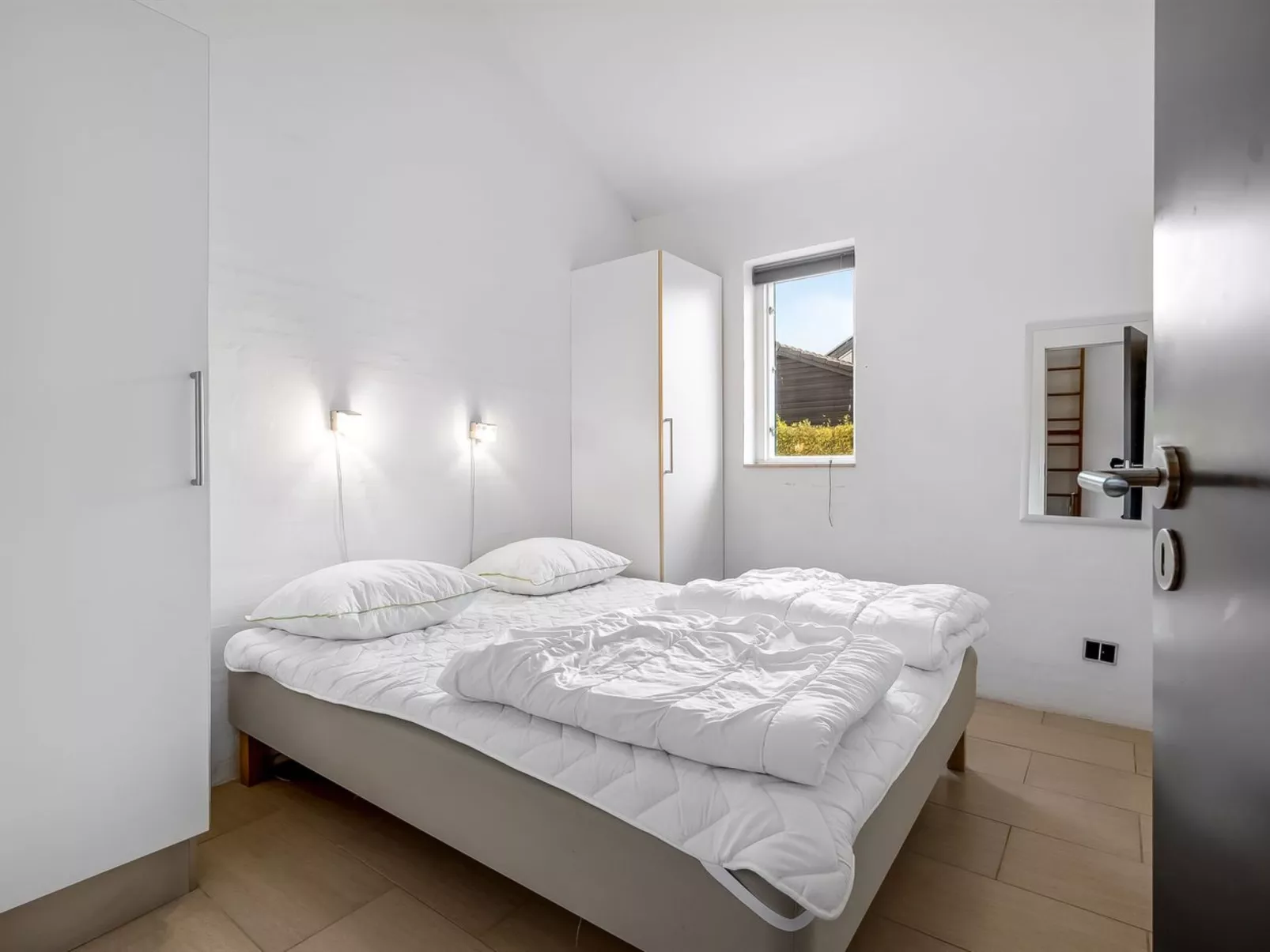 "Synne" - 350m from the sea-Inside